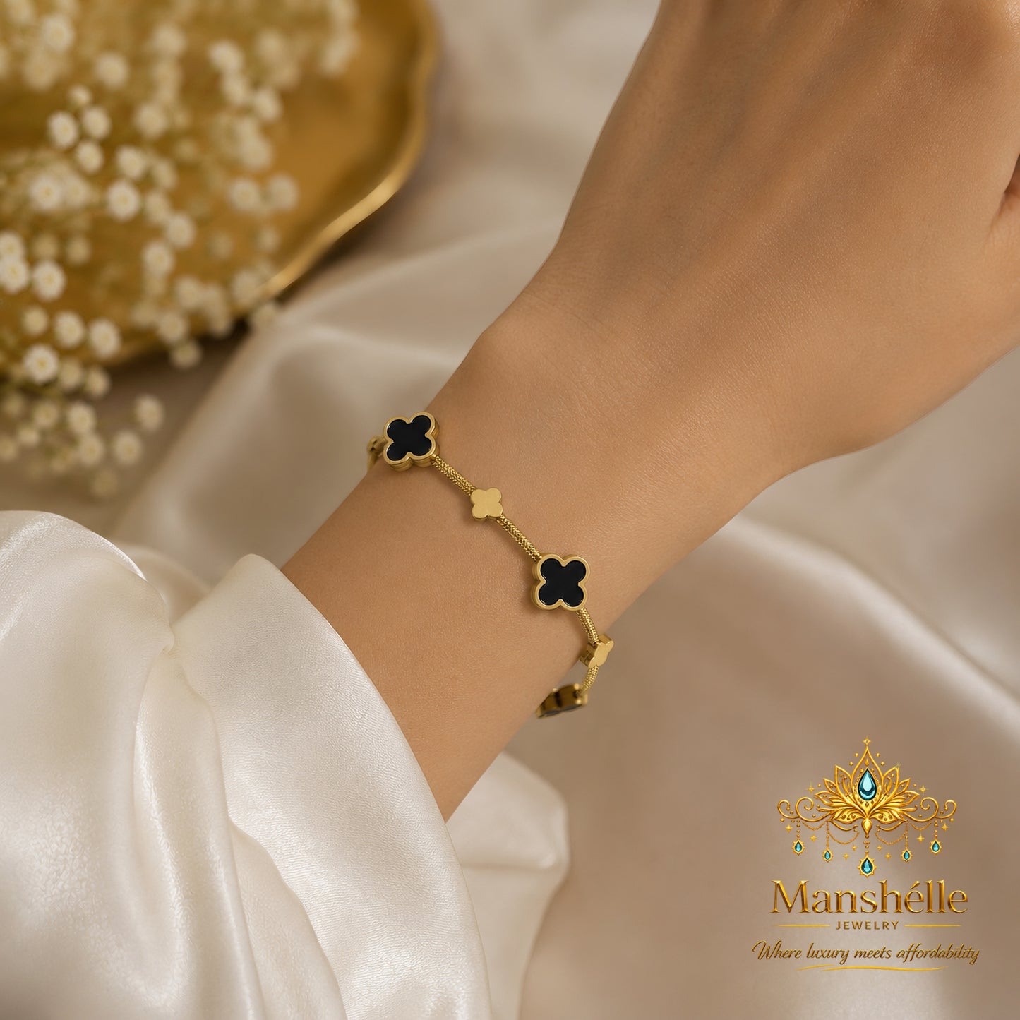 Manshélle Noir Clover Luxe Charm Bracelet