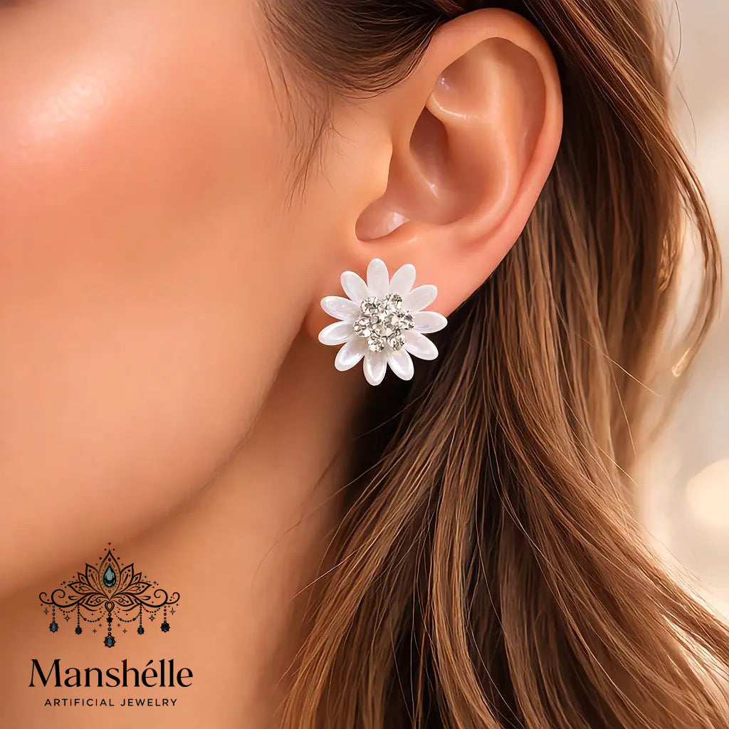 Manshélle - Pearl Bloom Crystal Stud Earrings