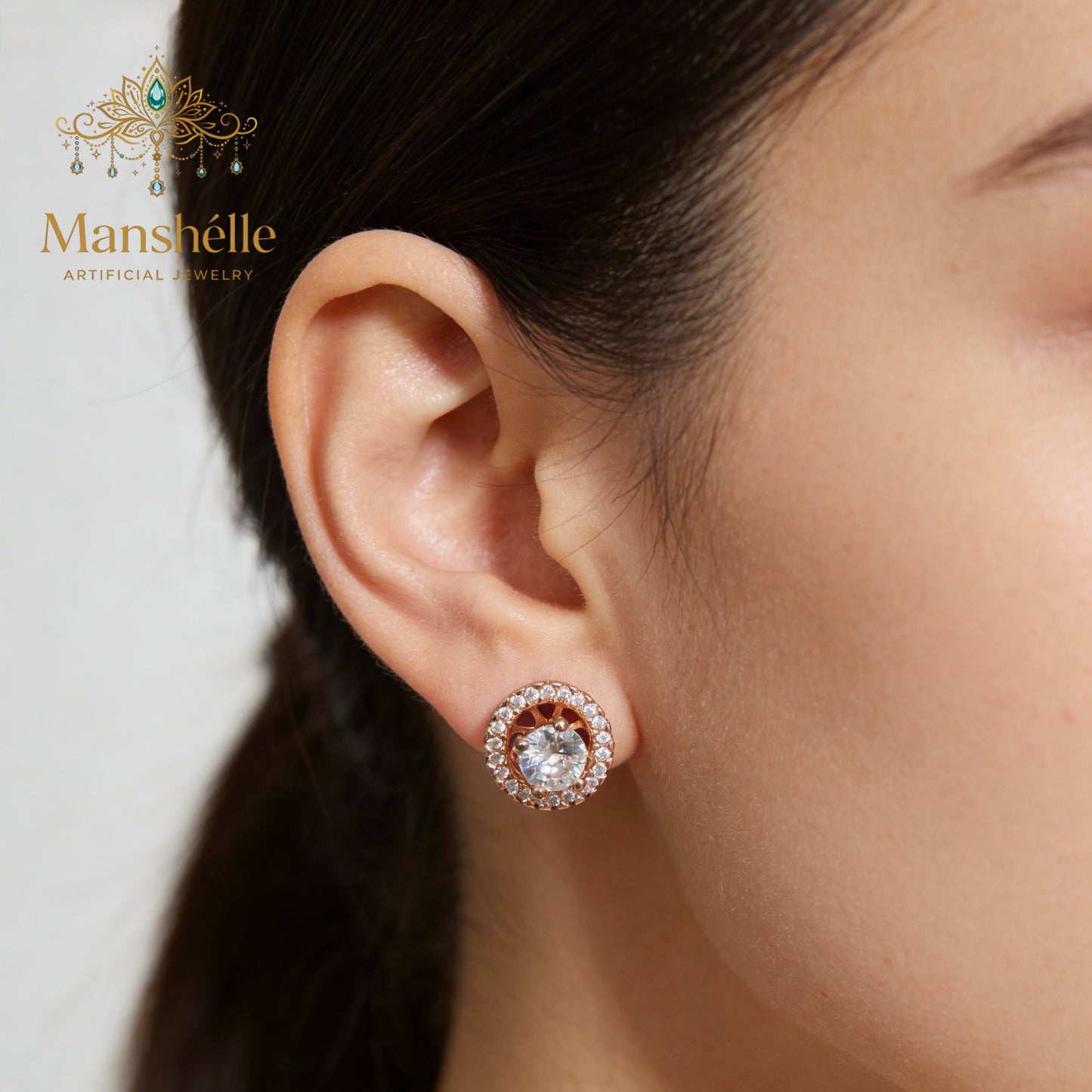 Manshélle - Celestia Halo Crystal Stud Earrings