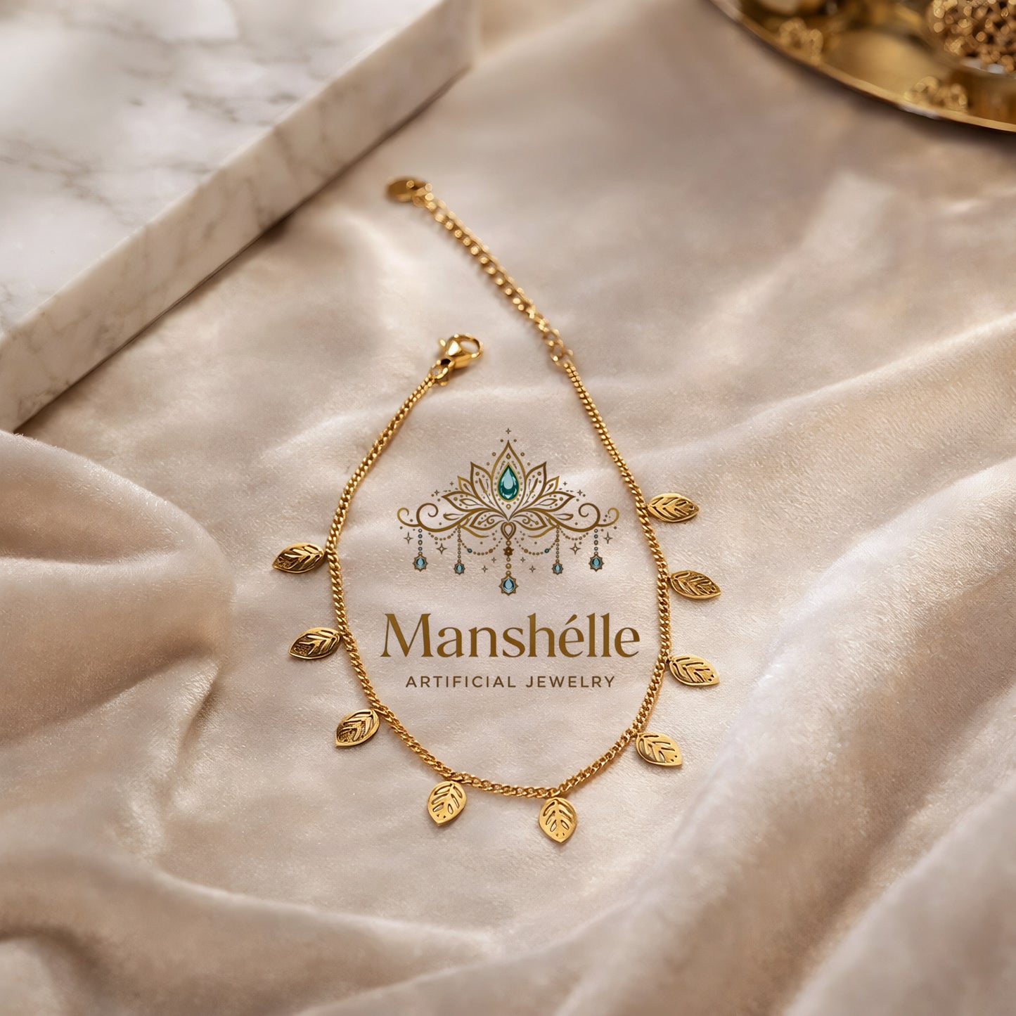Manshélle - Golden Leaf Charm Bracelet