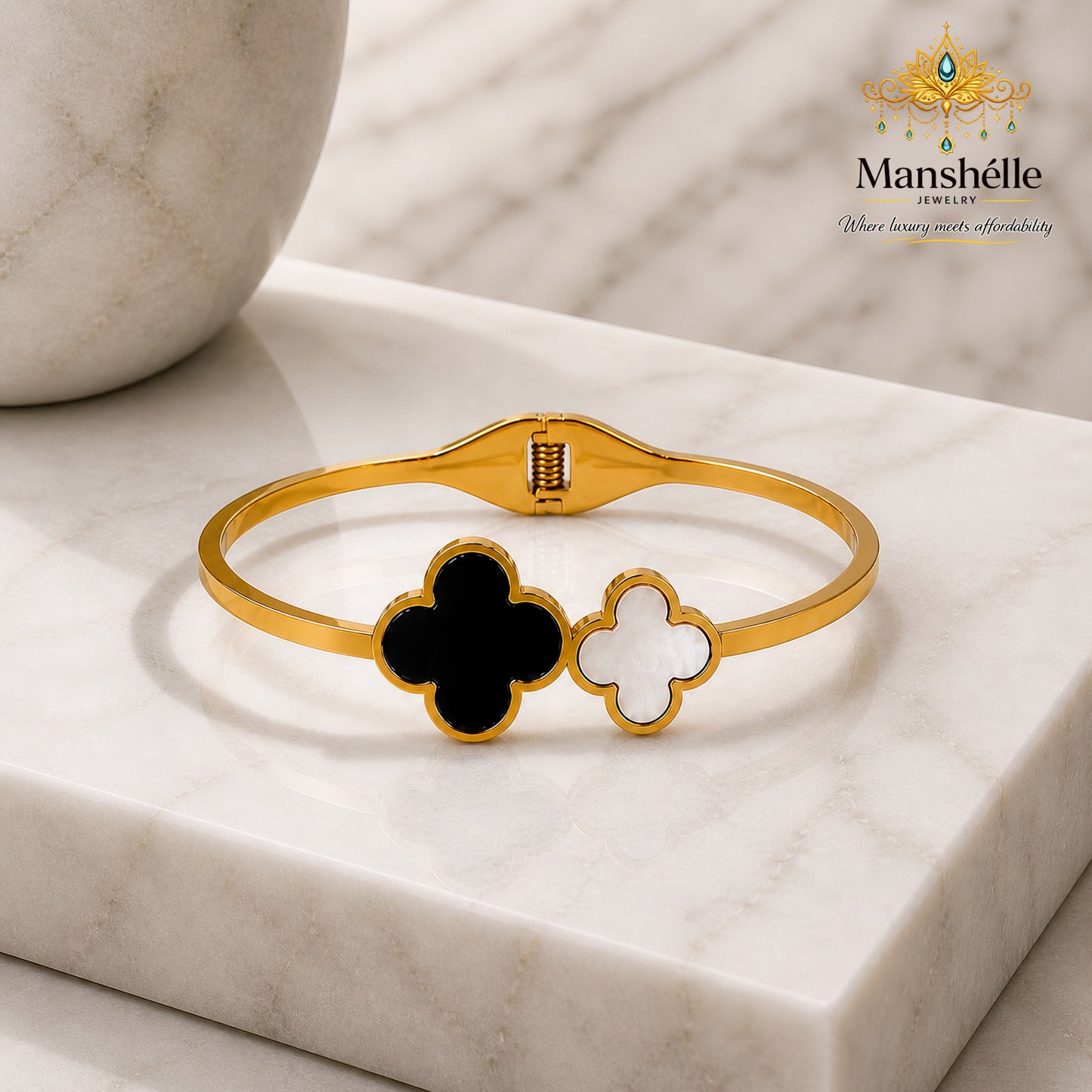 Manshélle Noir Clover Luxe Bangle Bracelet