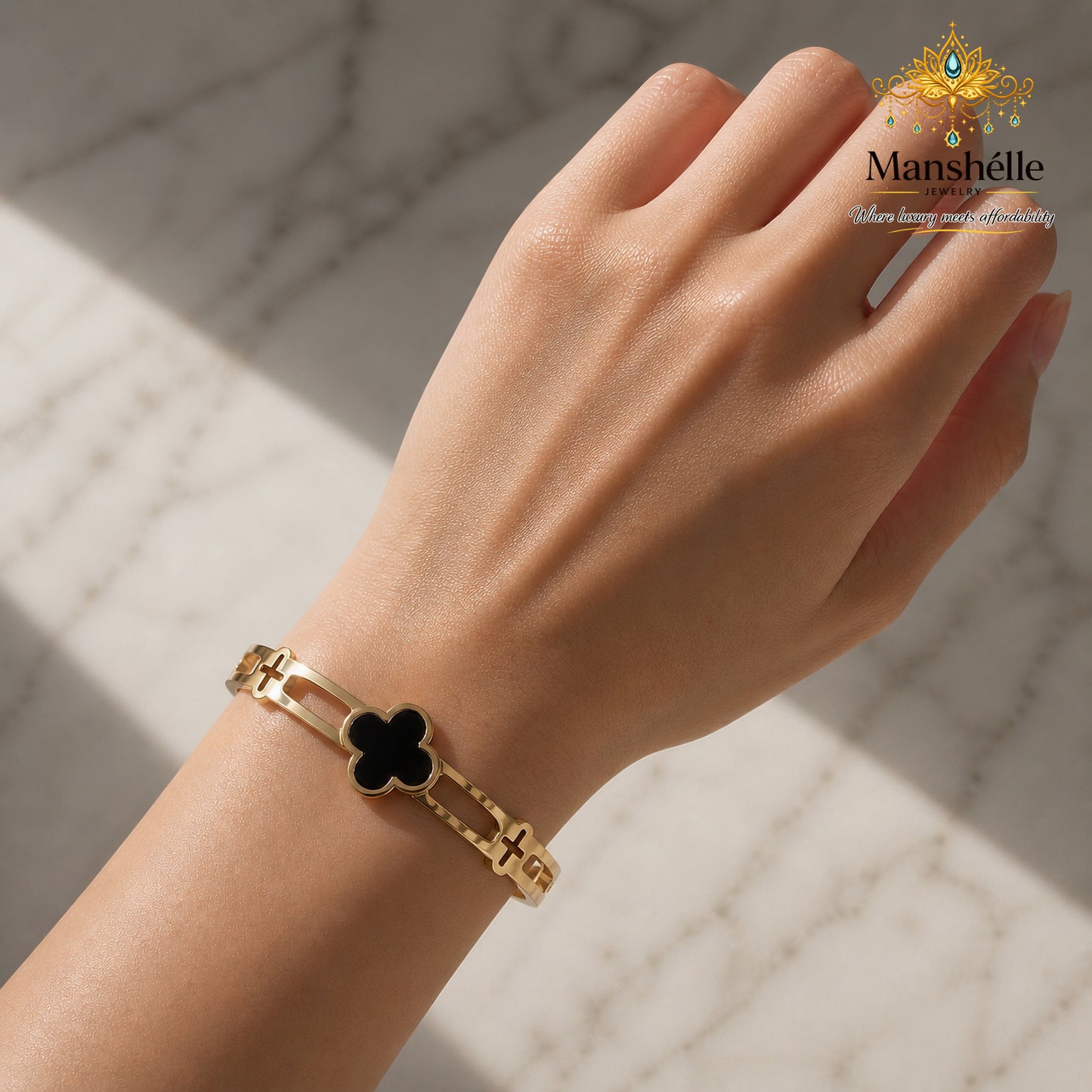 Manshélle Noir Clover Luxe Bangle Bracelet