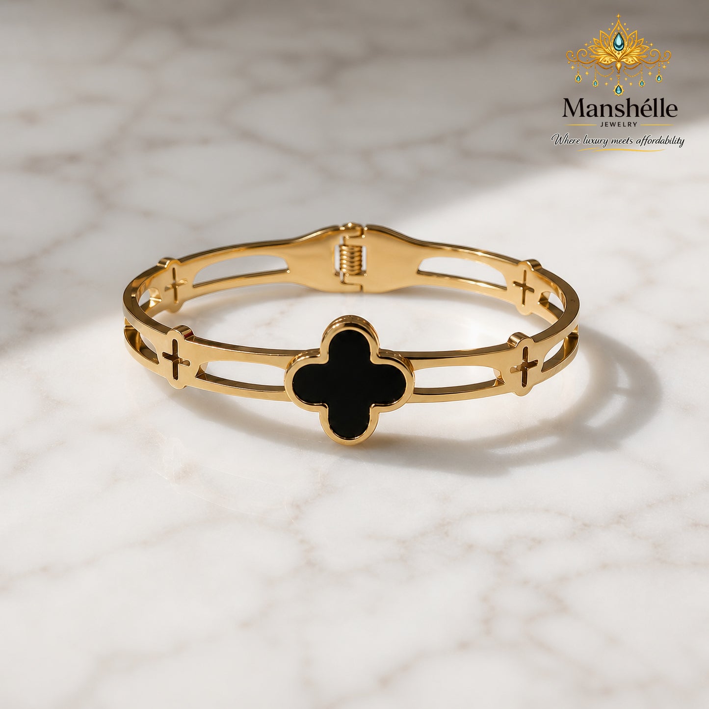 Manshélle Noir Clover Luxe Bangle Bracelet