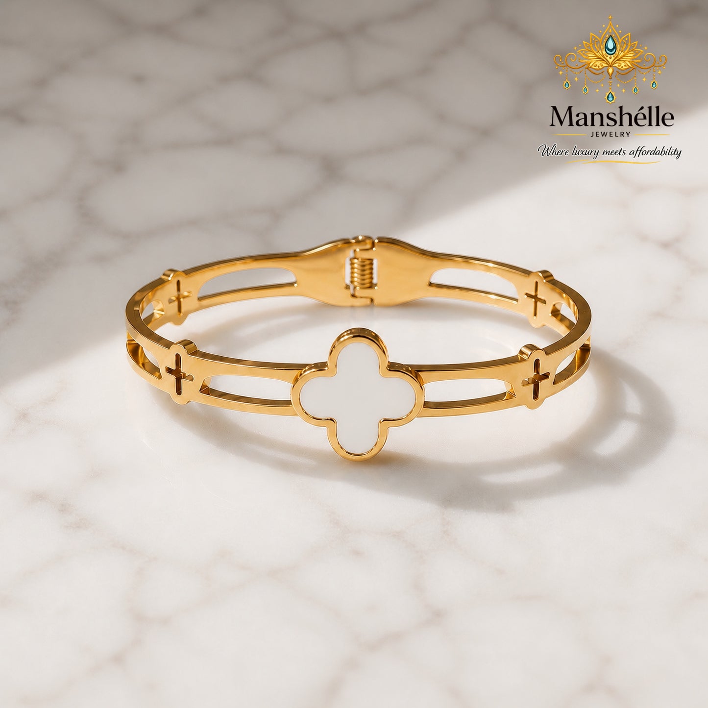 Manshélle Ivory Clover Luxe Bangle Bracelet