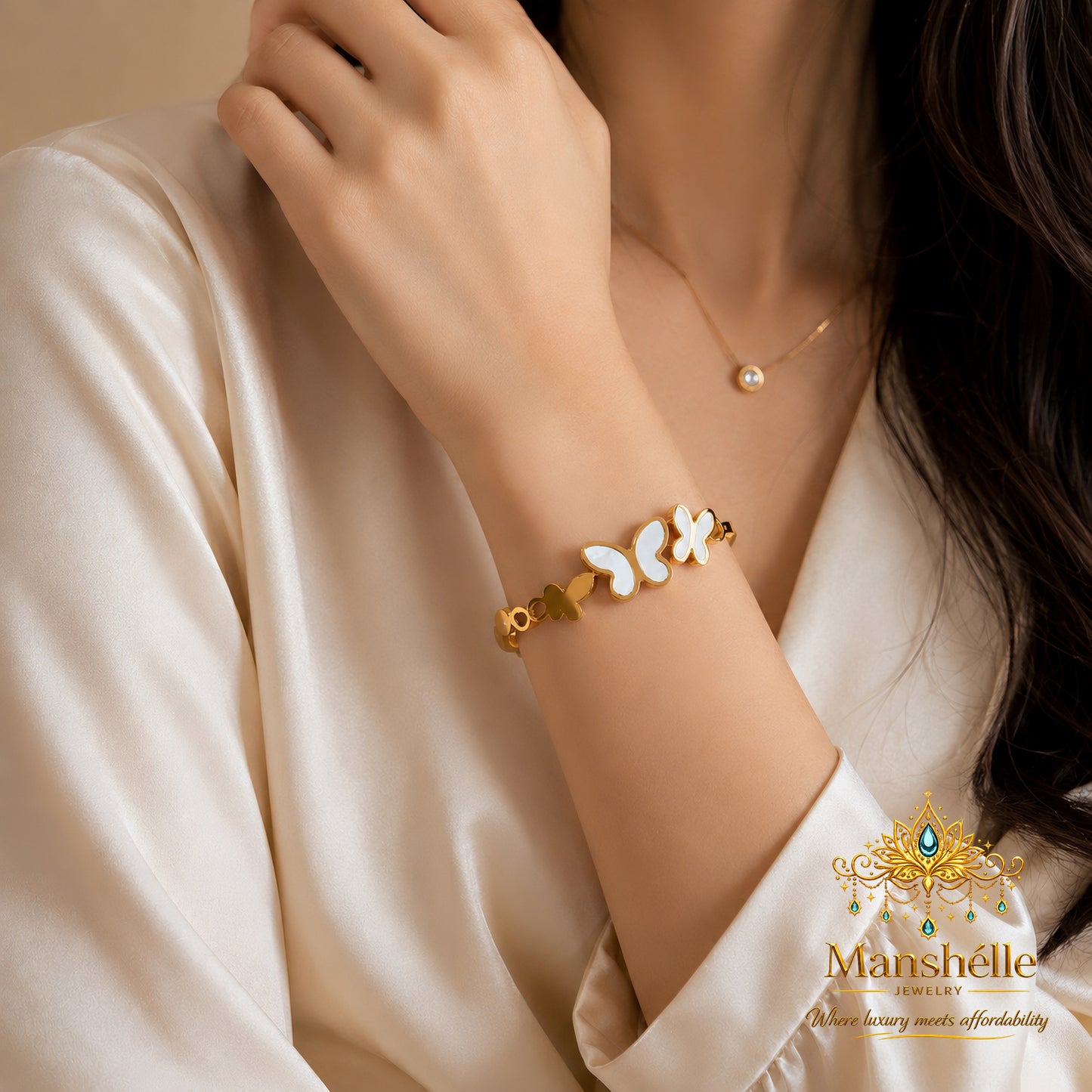 Manshélle Aurora Butterfly Bangle